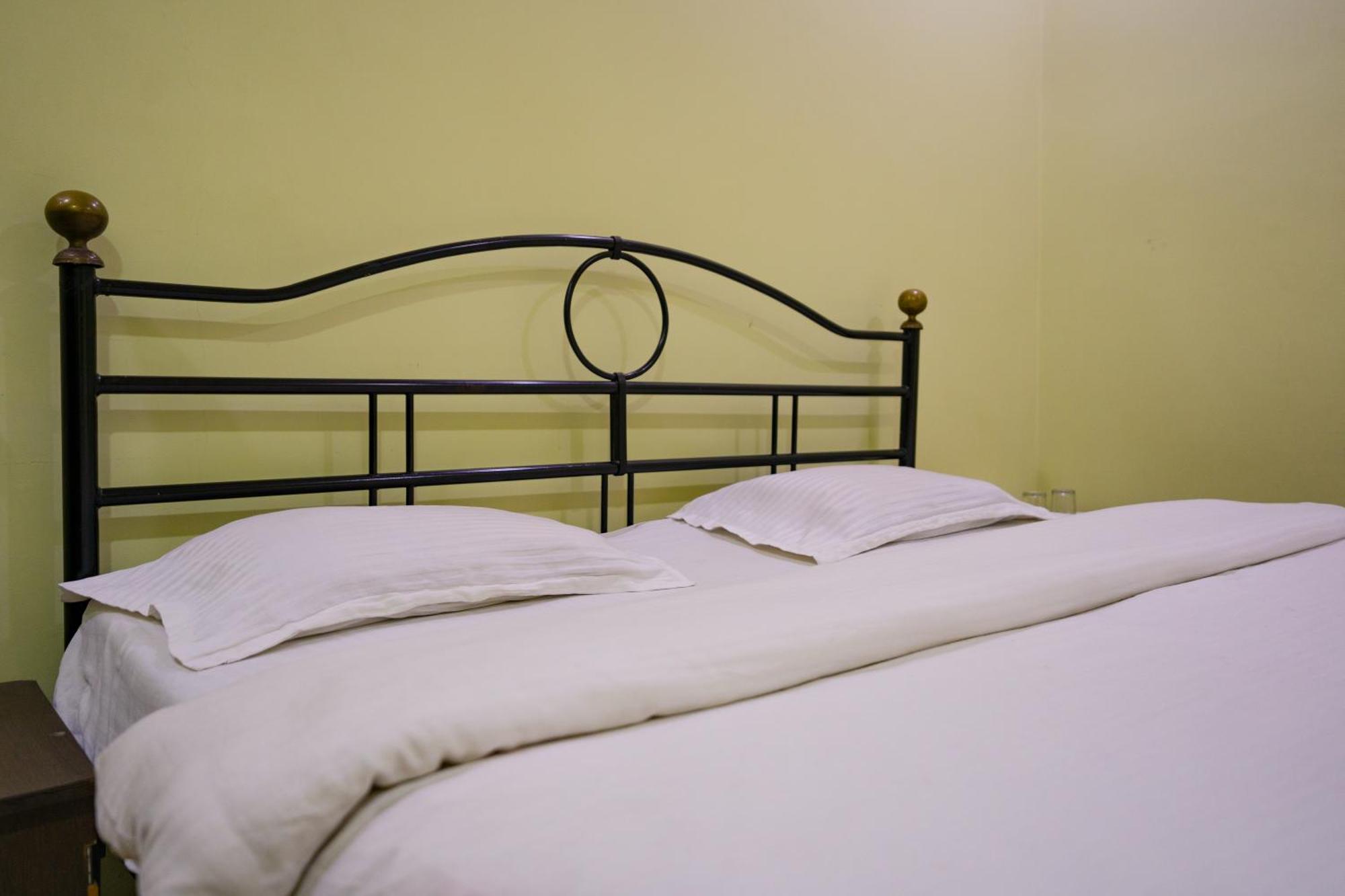Hotel Girdhar Mahal Indore Eksteriør bilde