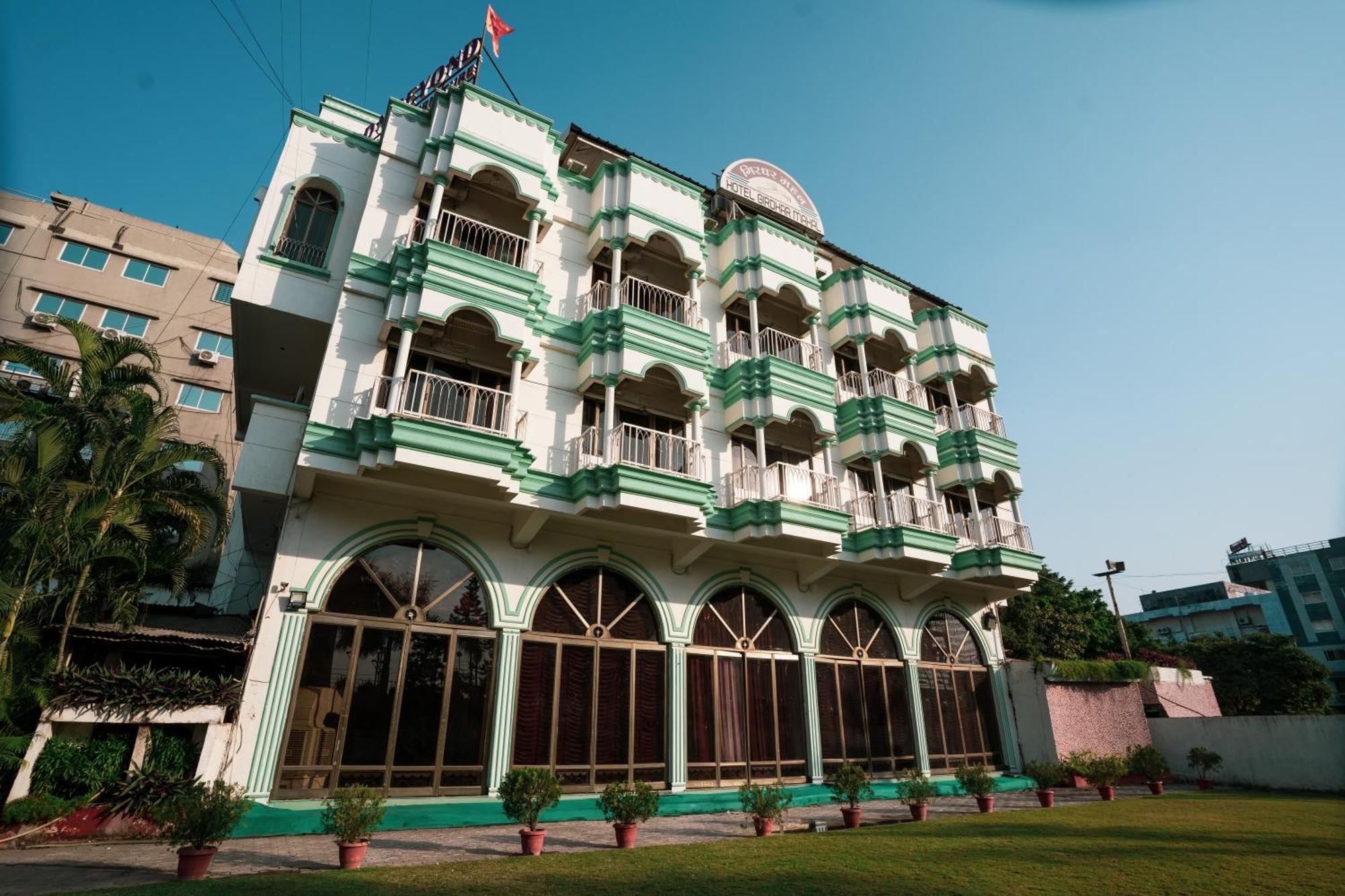 Hotel Girdhar Mahal Indore Eksteriør bilde